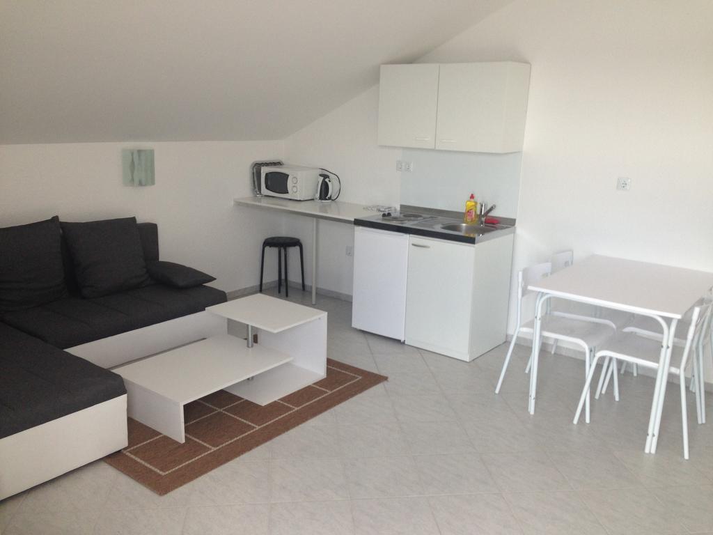 Apartments Meeresblick Crikvenica Zimmer foto